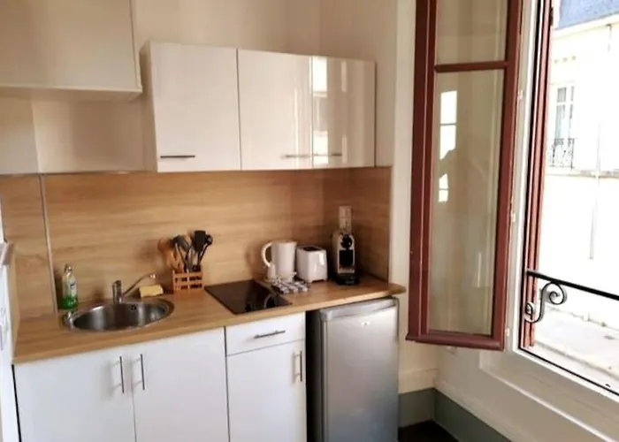 L'alisier Du Centre * ディジョン